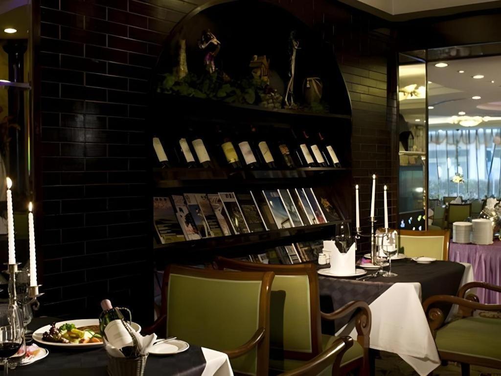 Fenggang Gladden Hotel Tiantangwei Ngoại thất bức ảnh