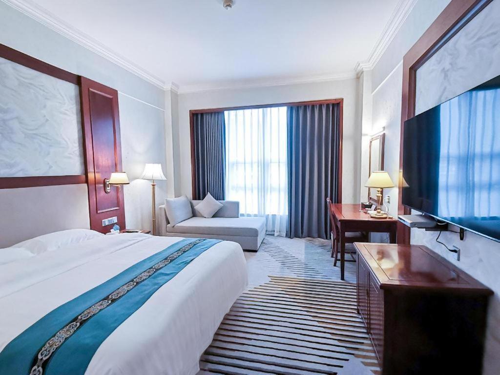 Fenggang Gladden Hotel Tiantangwei Ngoại thất bức ảnh