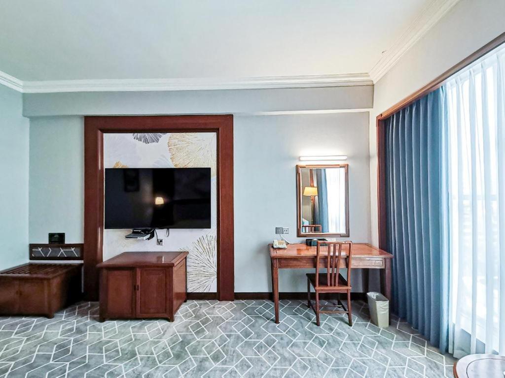 Fenggang Gladden Hotel Tiantangwei Ngoại thất bức ảnh