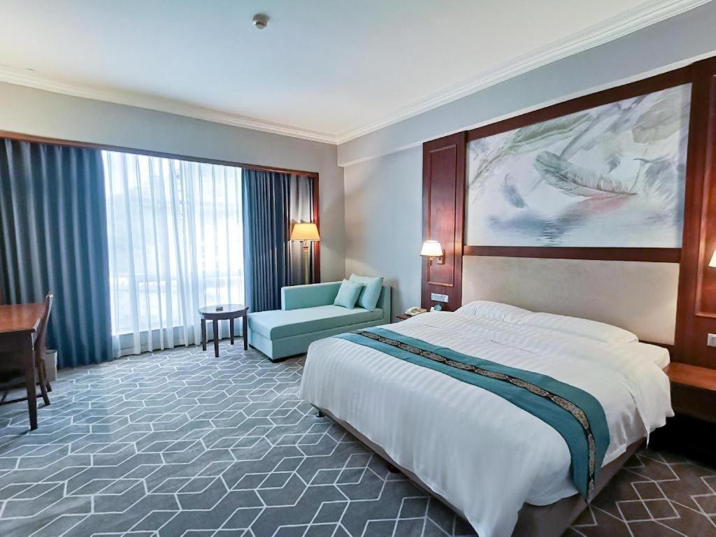 Fenggang Gladden Hotel Tiantangwei Ngoại thất bức ảnh