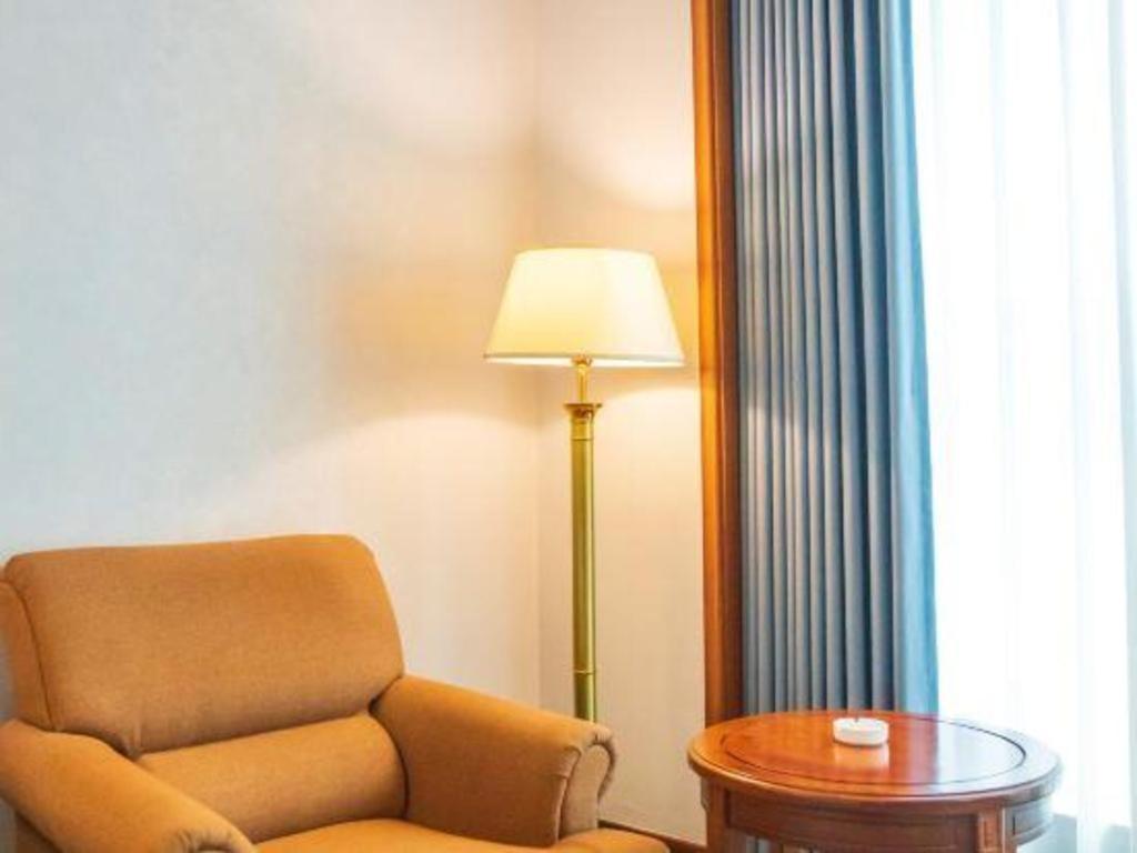 Fenggang Gladden Hotel Tiantangwei Ngoại thất bức ảnh