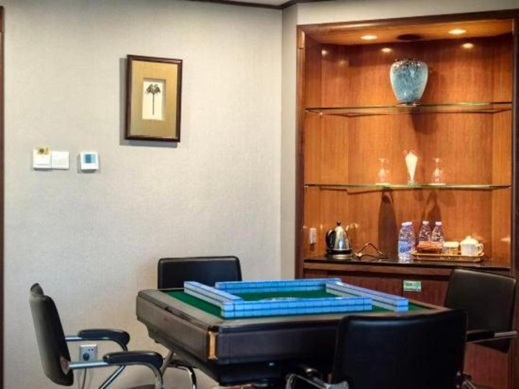 Fenggang Gladden Hotel Tiantangwei Ngoại thất bức ảnh