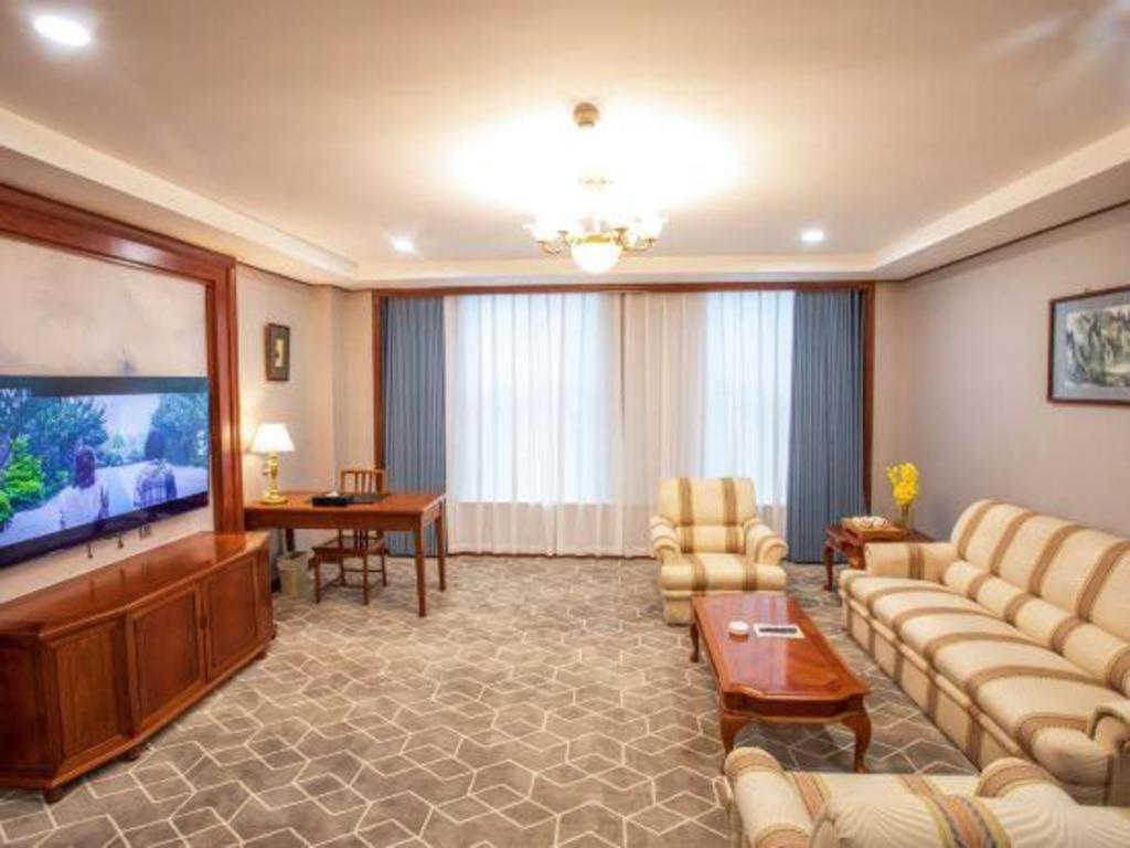 Fenggang Gladden Hotel Tiantangwei Ngoại thất bức ảnh