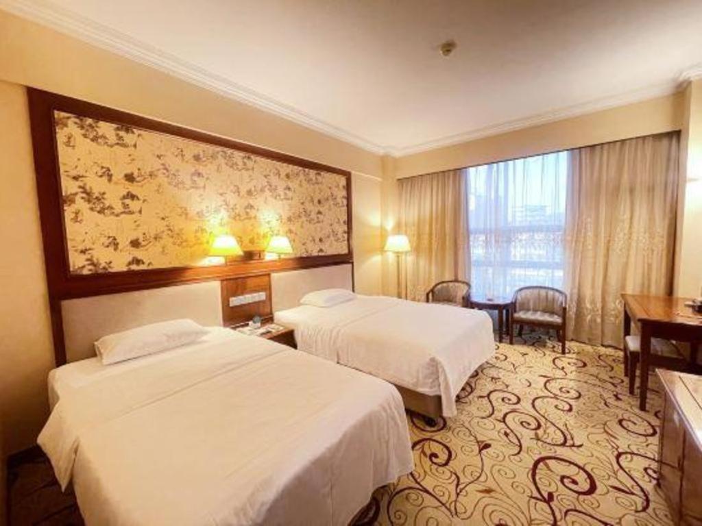 Fenggang Gladden Hotel Tiantangwei Ngoại thất bức ảnh