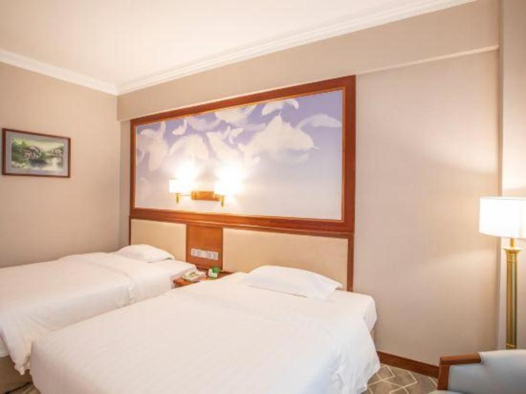 Fenggang Gladden Hotel Tiantangwei Ngoại thất bức ảnh