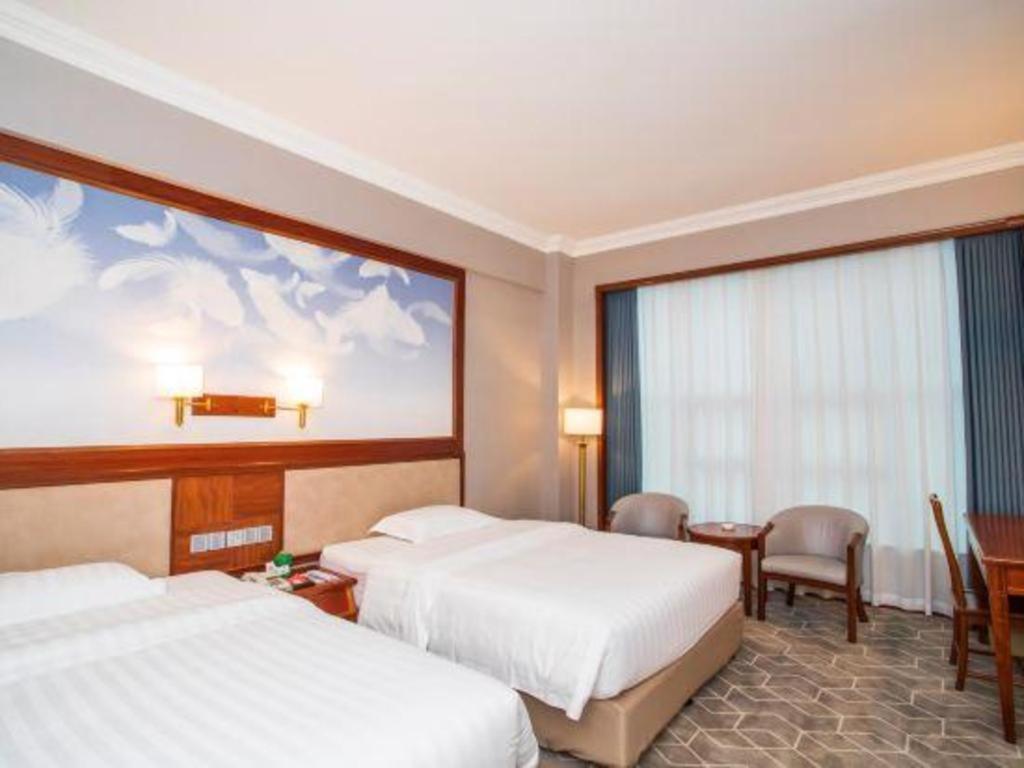 Fenggang Gladden Hotel Tiantangwei Ngoại thất bức ảnh